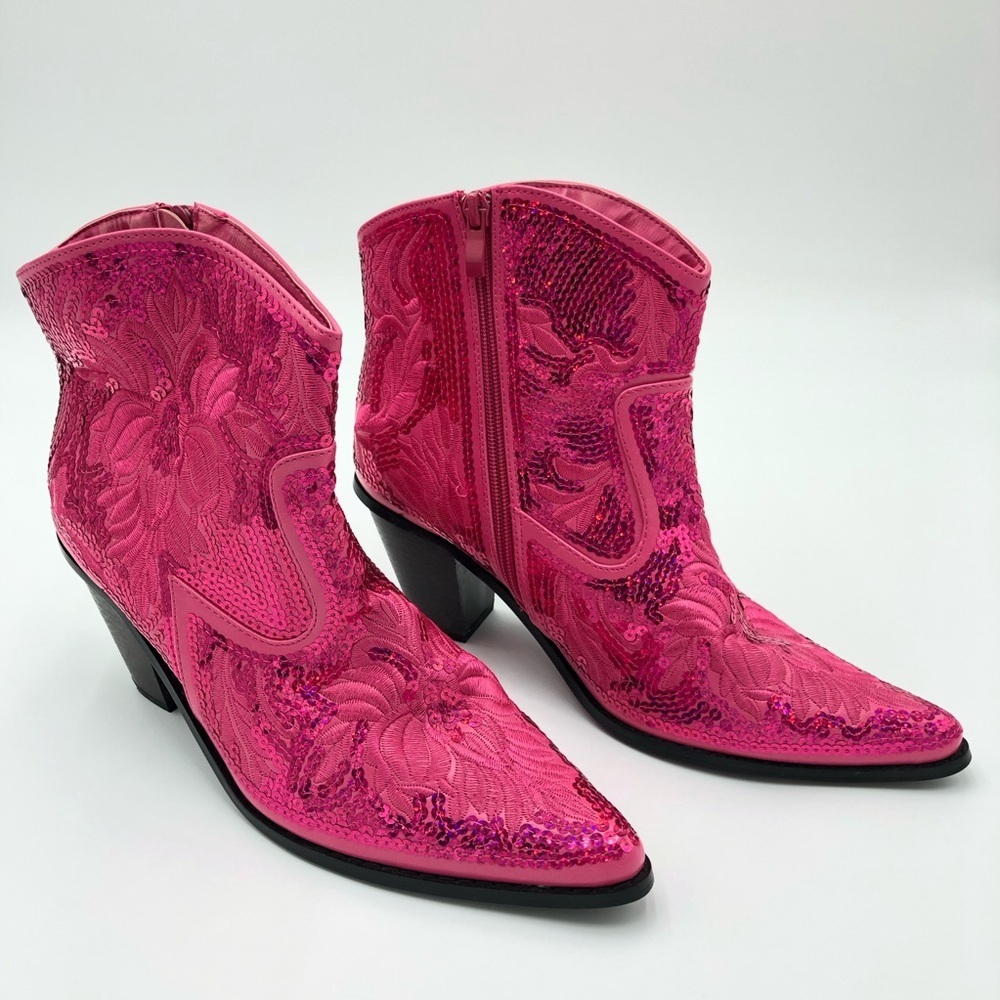 Helen’s Heart Fuschia Short Bling & Embroidered Boots Size 10